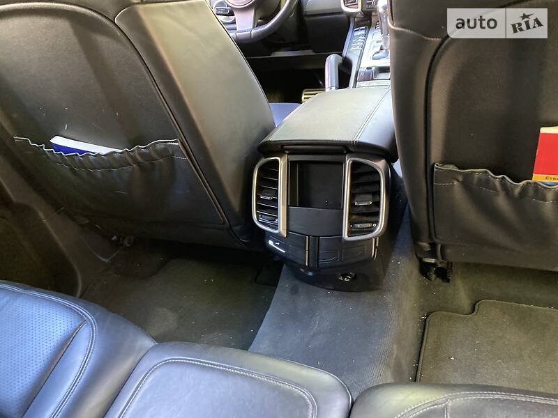 Позашляховик / Кросовер Porsche Cayenne 2010 в Одесі