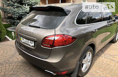 Внедорожник / Кроссовер Porsche Cayenne 2012 в 