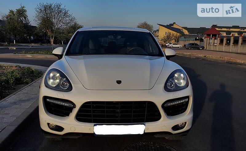 Внедорожник / Кроссовер Porsche Cayenne 2011 в Одессе