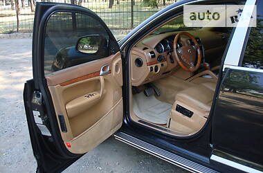 Внедорожник / Кроссовер Porsche Cayenne 2005 в 