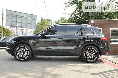 Внедорожник / Кроссовер Porsche Cayenne 2011 в Одессе