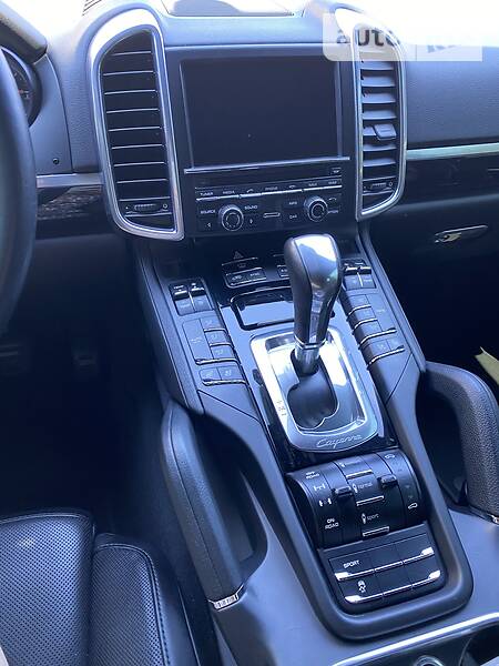 Позашляховик / Кросовер Porsche Cayenne 2013 в Одесі