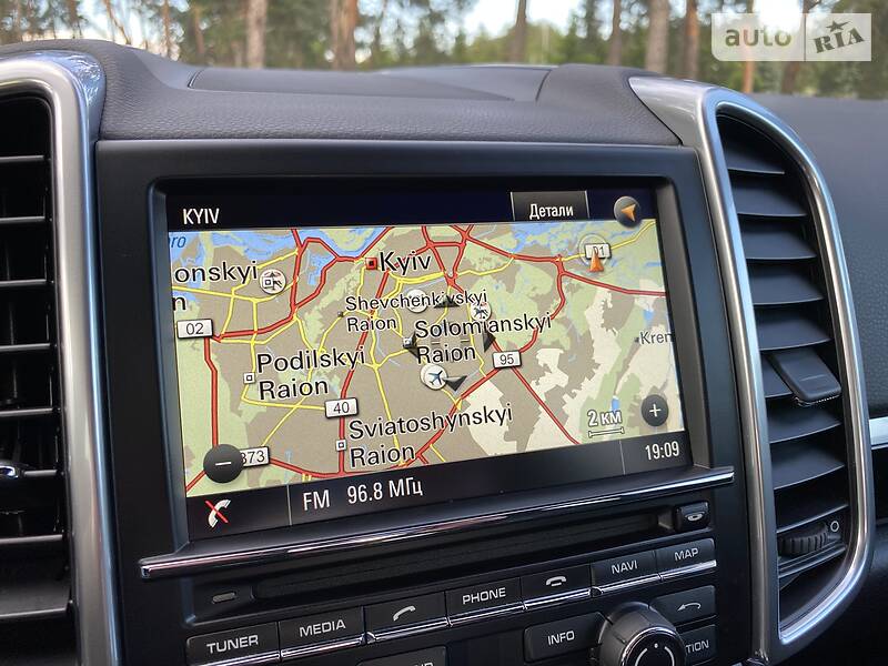 Позашляховик / Кросовер Porsche Cayenne 2014 в Києві