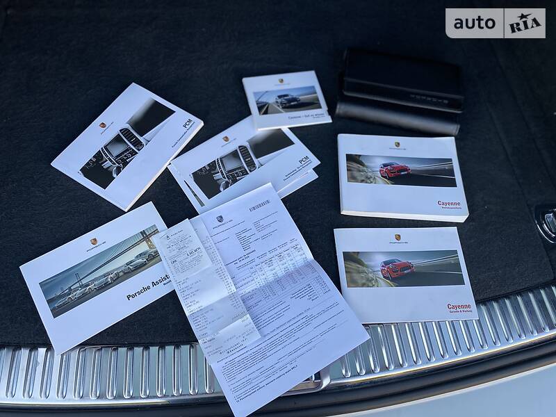 Позашляховик / Кросовер Porsche Cayenne 2014 в Києві