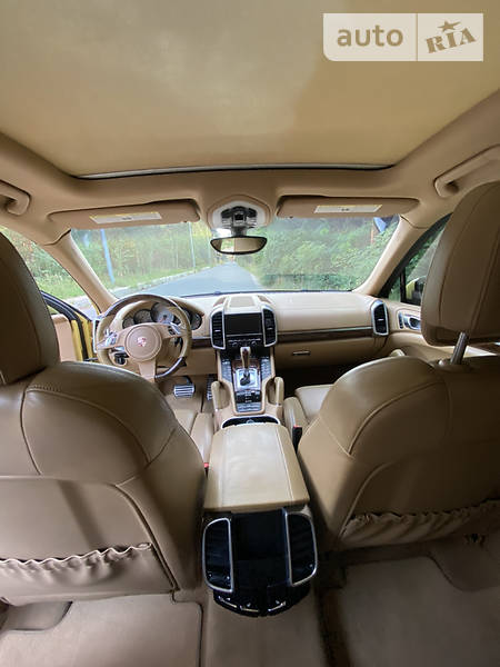 Позашляховик / Кросовер Porsche Cayenne 2010 в Києві