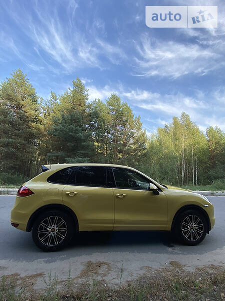 Позашляховик / Кросовер Porsche Cayenne 2010 в Києві