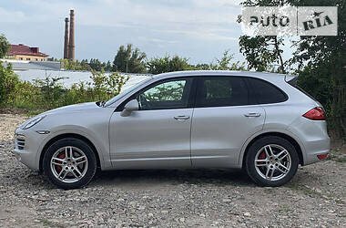 Внедорожник / Кроссовер Porsche Cayenne 2012 в Тернополе