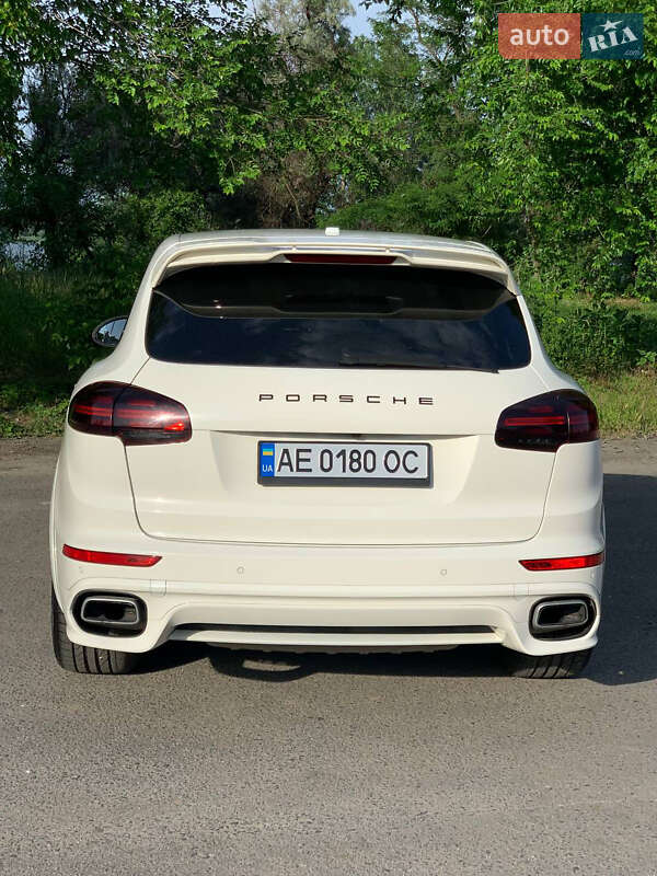 Внедорожник / Кроссовер Porsche Cayenne 2011 в Днепре