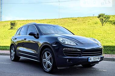 Внедорожник / Кроссовер Porsche Cayenne 2012 в 