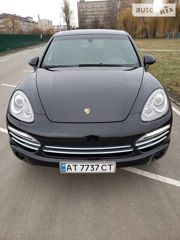 Позашляховик / Кросовер Porsche Cayenne 2014 в Івано-Франківську