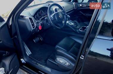 Внедорожник / Кроссовер Porsche Cayenne 2013 в Киеве