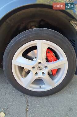 Внедорожник / Кроссовер Porsche Cayenne 2009 в Киеве