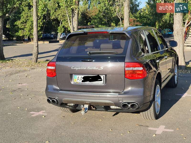 Внедорожник / Кроссовер Porsche Cayenne 2009 в Киеве