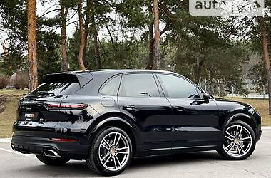 Внедорожник / Кроссовер Porsche Cayenne 2020 в 