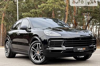 Внедорожник / Кроссовер Porsche Cayenne 2020 в 