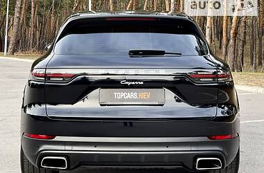 Внедорожник / Кроссовер Porsche Cayenne 2020 в 