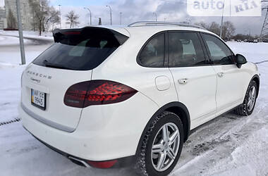 Позашляховик / Кросовер Porsche Cayenne 2012 в Києві