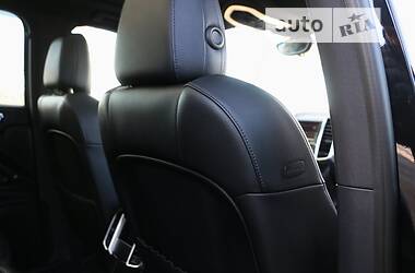 Внедорожник / Кроссовер Porsche Cayenne 2016 в 