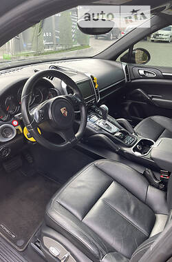 Внедорожник / Кроссовер Porsche Cayenne 2013 в Кропивницком