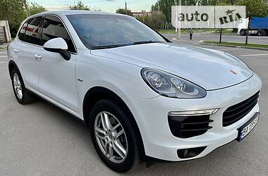 Позашляховик / Кросовер Porsche Cayenne 2015 в Дніпрі