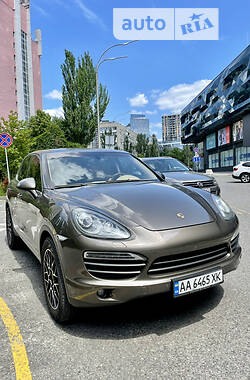 Внедорожник / Кроссовер Porsche Cayenne 2013 в Киеве