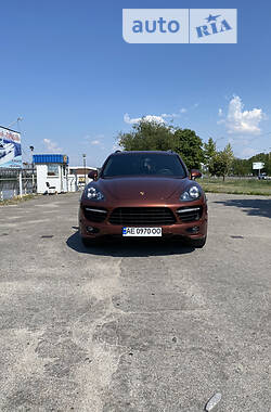 Внедорожник / Кроссовер Porsche Cayenne 2012 в Киеве