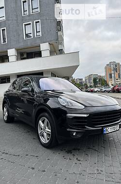 Внедорожник / Кроссовер Porsche Cayenne 2015 в Львове