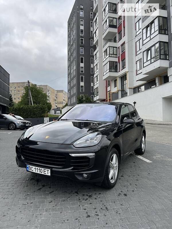 Внедорожник / Кроссовер Porsche Cayenne 2015 в Львове