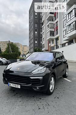 Внедорожник / Кроссовер Porsche Cayenne 2015 в Львове