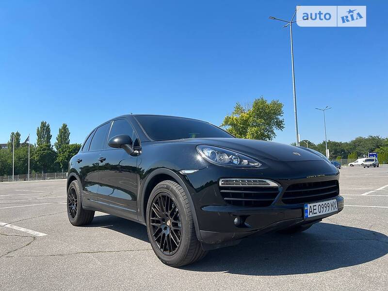 Внедорожник / Кроссовер Porsche Cayenne 2012 в Днепре