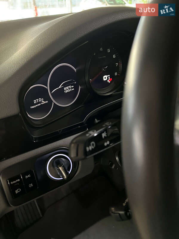 Внедорожник / Кроссовер Porsche Cayenne 2018 в Киеве