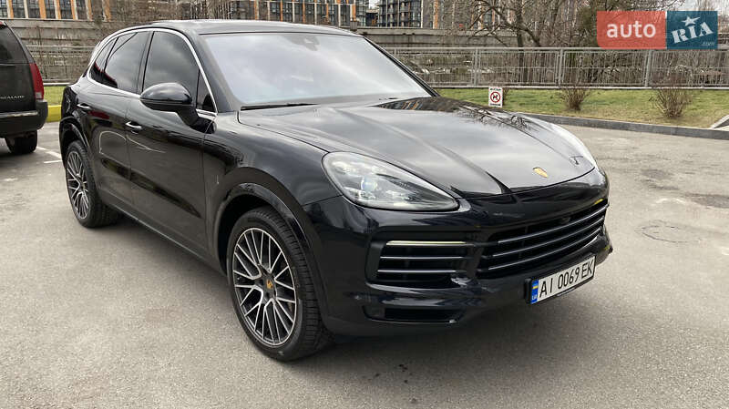 Внедорожник / Кроссовер Porsche Cayenne 2018 в Киеве