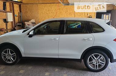 Внедорожник / Кроссовер Porsche Cayenne 2012 в Луцке