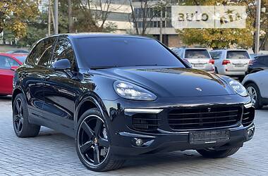 Внедорожник / Кроссовер Porsche Cayenne 2016 в Днепре