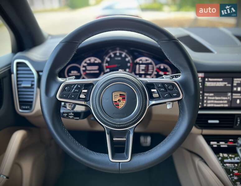 Позашляховик / Кросовер Porsche Cayenne 2018 в Одесі