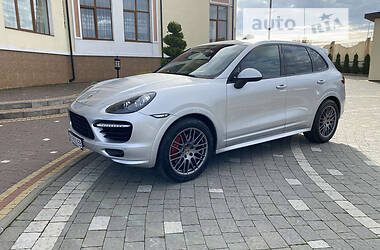 Позашляховик / Кросовер Porsche Cayenne 2013 в Львові