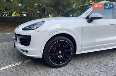 Внедорожник / Кроссовер Porsche Cayenne 2016 в Одессе