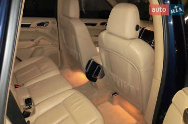 Внедорожник / Кроссовер Porsche Cayenne 2011 в 