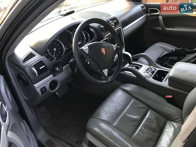 Позашляховик / Кросовер Porsche Cayenne 2004 в Києві