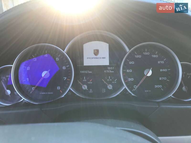 Позашляховик / Кросовер Porsche Cayenne 2004 в Києві