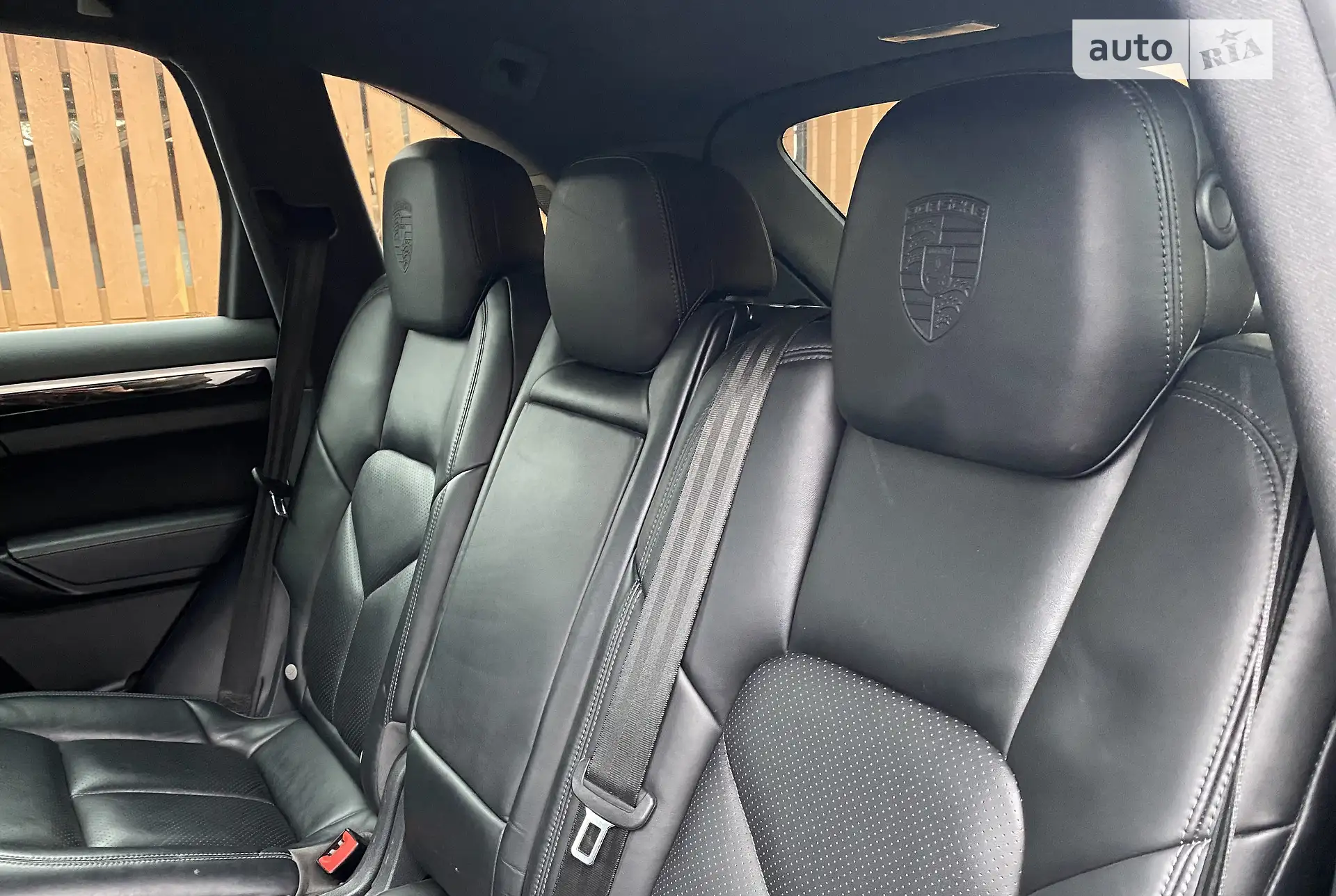 2015 Porsche Cayenne - мініатюра 26