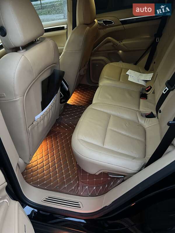 Внедорожник / Кроссовер Porsche Cayenne 2012 в Одессе фото 4 Внедорожник / Кроссовер Porsche Cayenne 2012 в Одессе