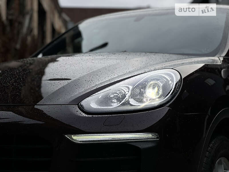 Внедорожник / Кроссовер Porsche Cayenne 2017 в Львове фото 14 Внедорожник / Кроссовер Porsche Cayenne 2017 в Львове