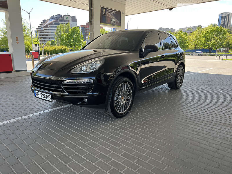 Позашляховик / Кросовер Porsche Cayenne 2013 в Дніпрі