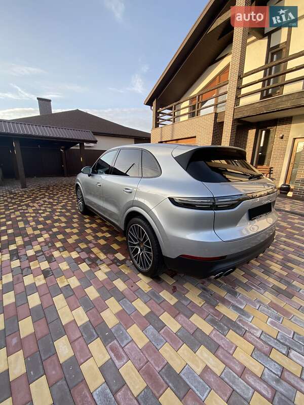 Позашляховик / Кросовер Porsche Cayenne 2020 в Дніпрі
