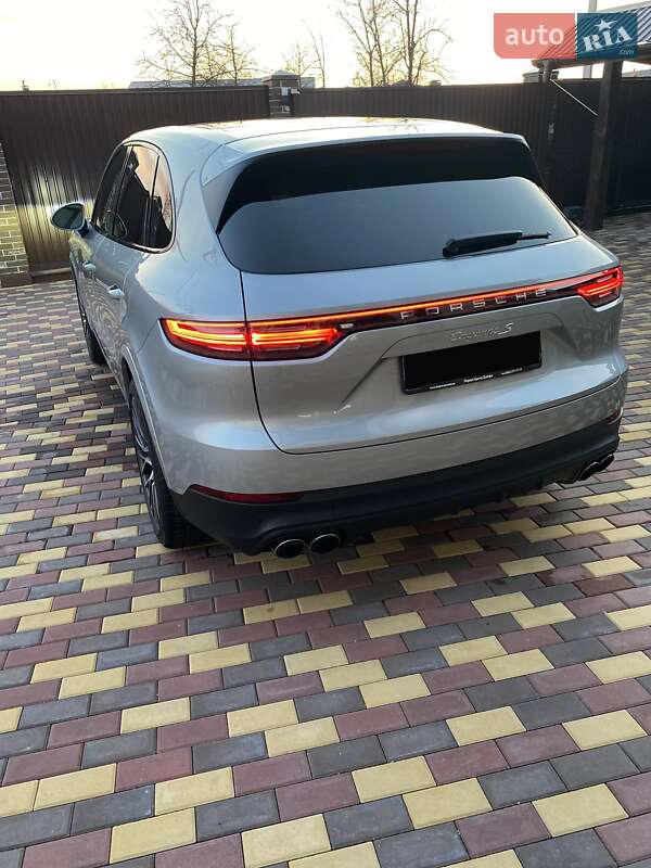 Позашляховик / Кросовер Porsche Cayenne 2020 в Дніпрі