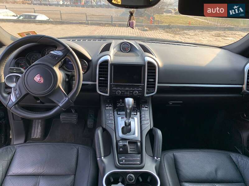 Внедорожник / Кроссовер Porsche Cayenne 2014 в Львове