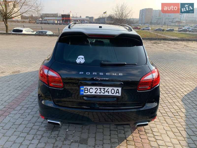 Внедорожник / Кроссовер Porsche Cayenne 2014 в Львове