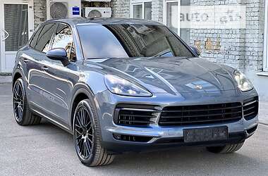 Позашляховик / Кросовер Porsche Cayenne 2017 в 