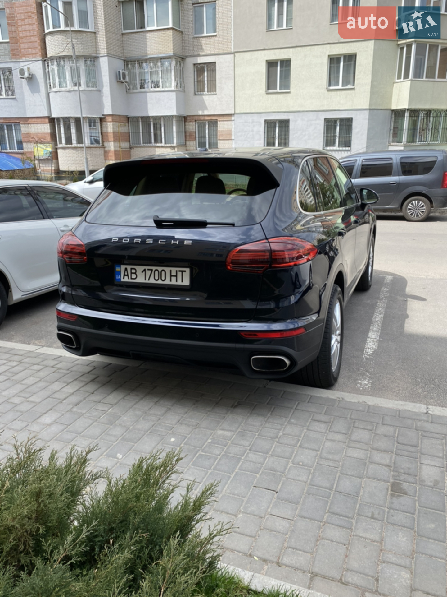 2015 Porsche Cayenne - мініатюра 4